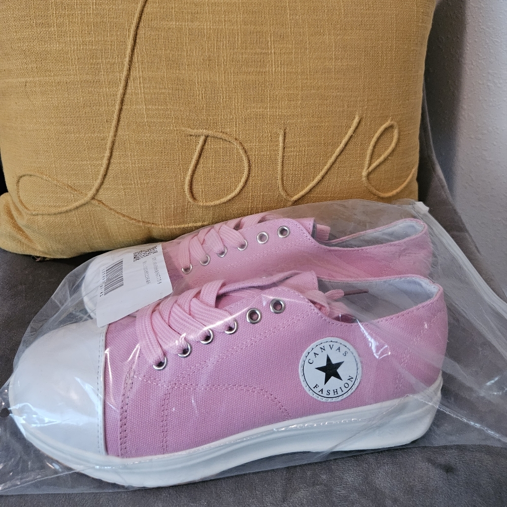 Brand New Canvas Shoes, Size 9.5, NWT
